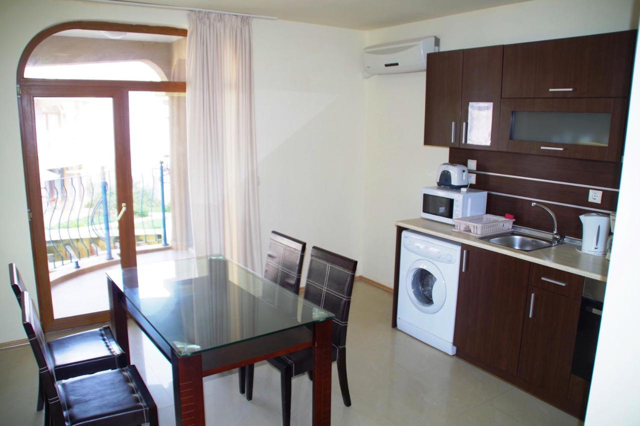 Azura Garden Apartments Tschernomorez Exterior foto